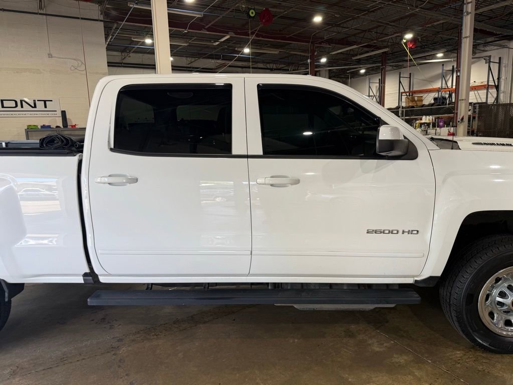 Used 2019 Chevrolet Silverado 2500 LT AWD/4WD image 12