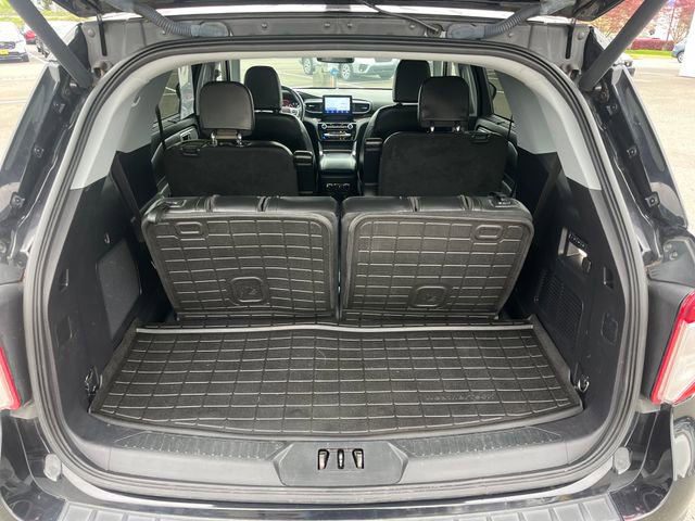 Used 2022 Ford Explorer Limited w/ Equipment Group 301A AWD/4WD image 14