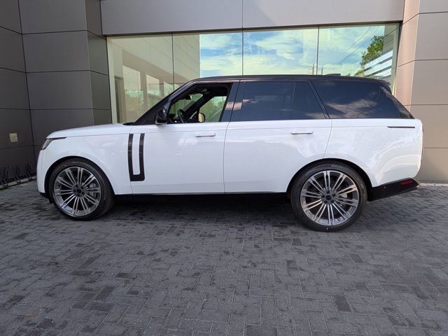 New 2026 Land Rover Range Rover SE image 5
