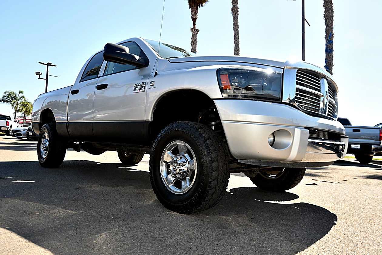 Used 2007 Dodge Ram 3500 Truck Laramie AWD/4WD image 3