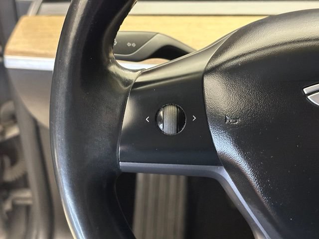 Used 2018 Tesla Model 3 Long Range RWD image 23
