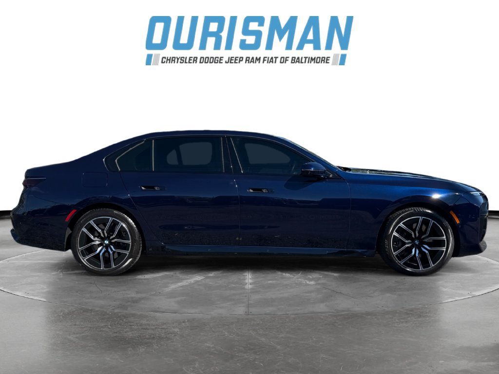 Used 2023 BMW 760i xDrive AWD/4WD image 7