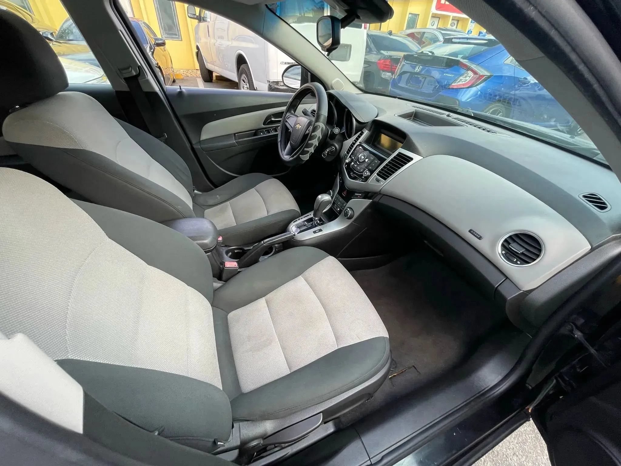 Used 2012 Chevrolet Cruze LS w/ Connectivity Package FWD image 27