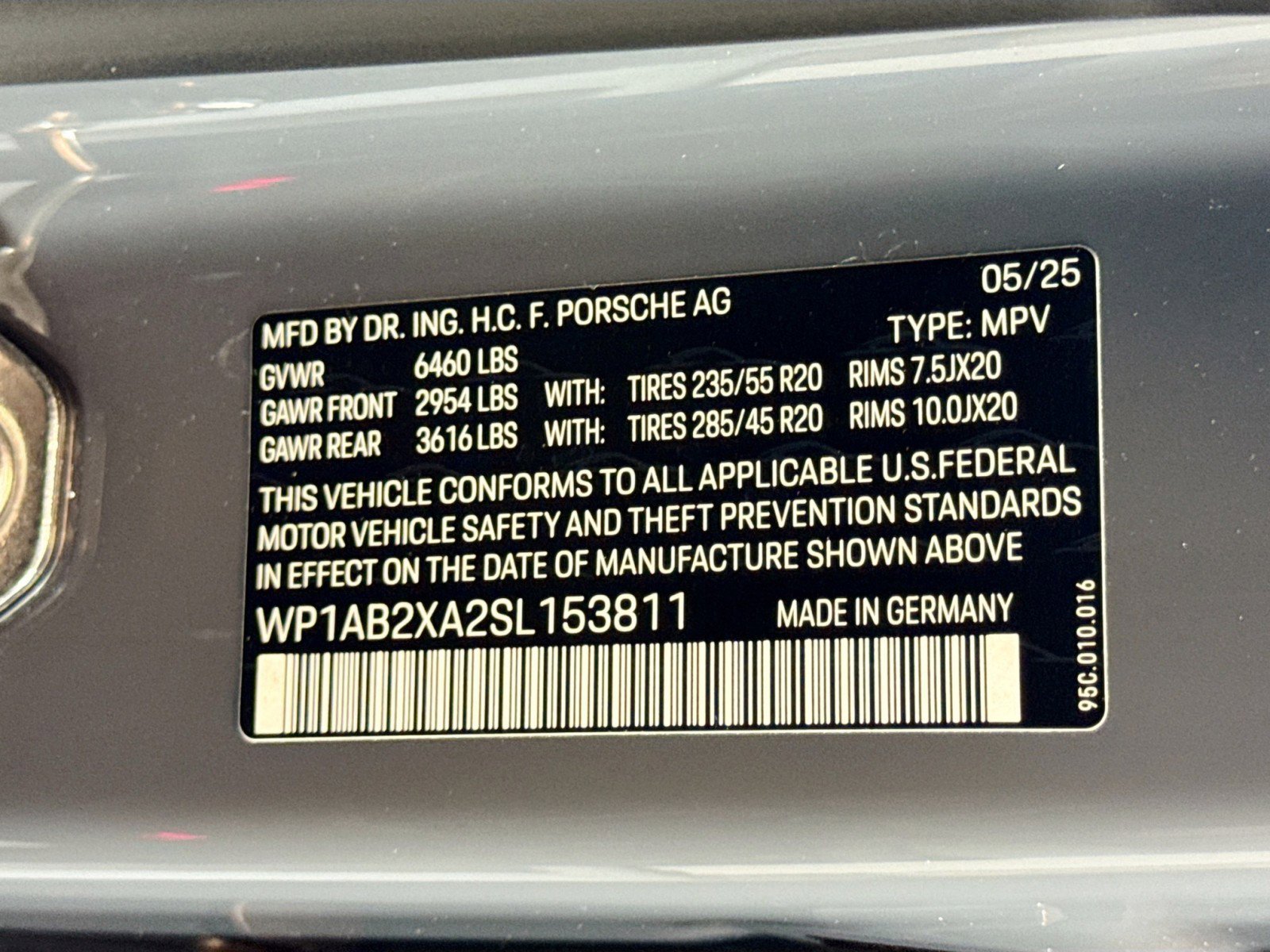 Certified 2025 Porsche Macan 4S Electric image 27
