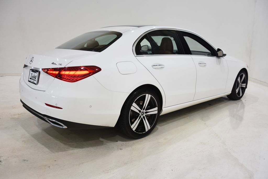 Used 2025 Mercedes-Benz C 300 4MATIC Sedan image 4