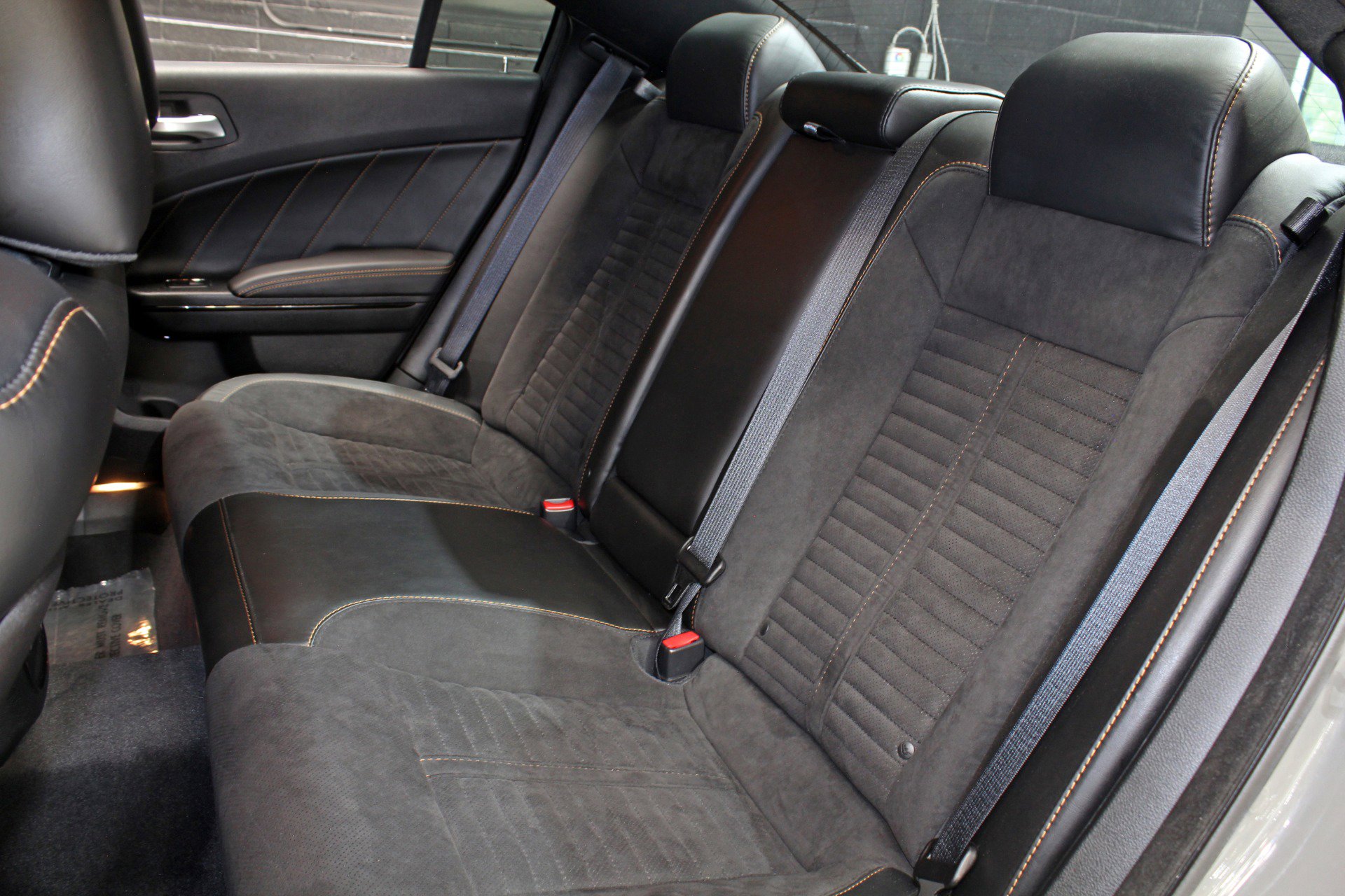 Used 2018 Dodge Charger R/T RWD image 43