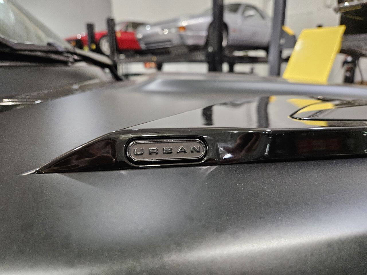 Used 2025 Land Rover Defender 110 V8 image 23