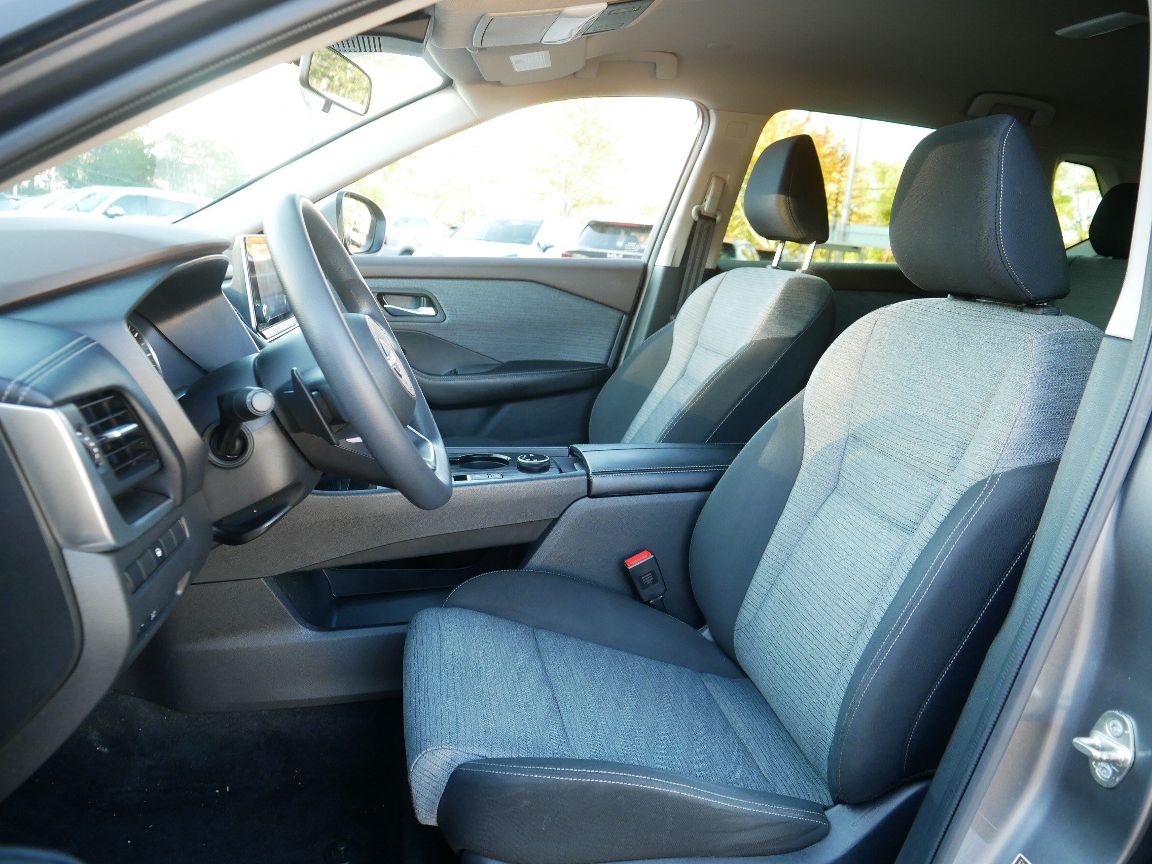 Certified 2023 Nissan Rogue SV AWD/4WD image 33