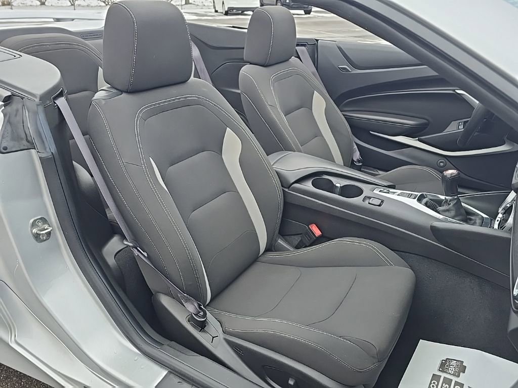 Used 2017 Chevrolet Camaro SS image 26
