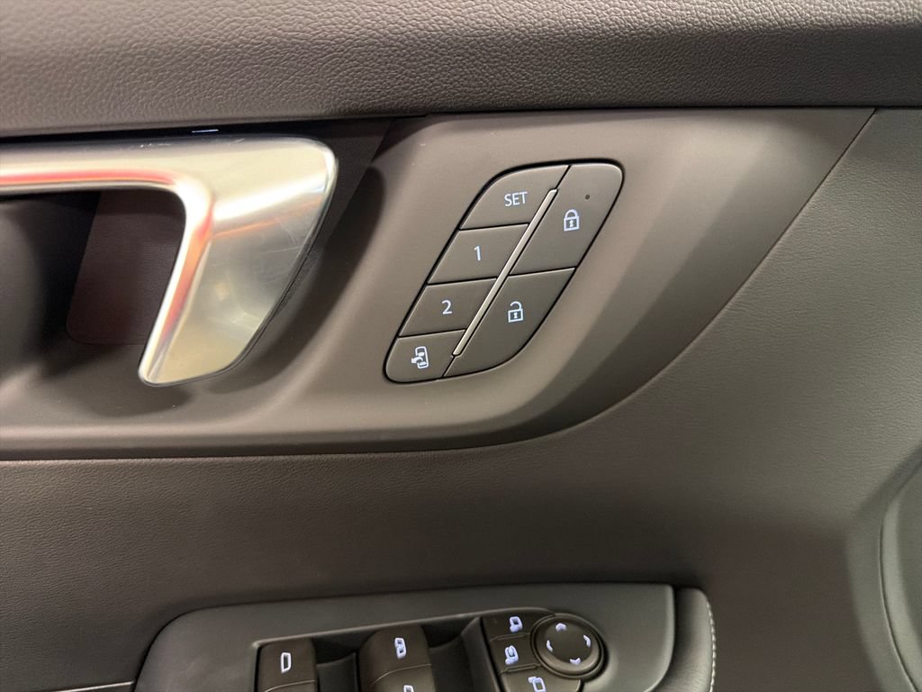 New 2027 Buick Enclave Preferred w/ Power Package FWD image 22