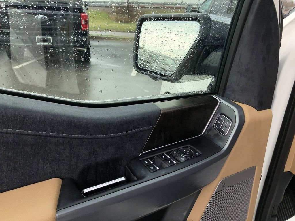 Used 2021 Ford F150 Lariat image 12