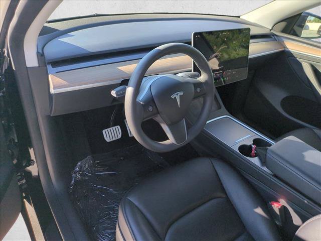 Used 2023 Tesla Model Y Performance AWD/4WD image 10