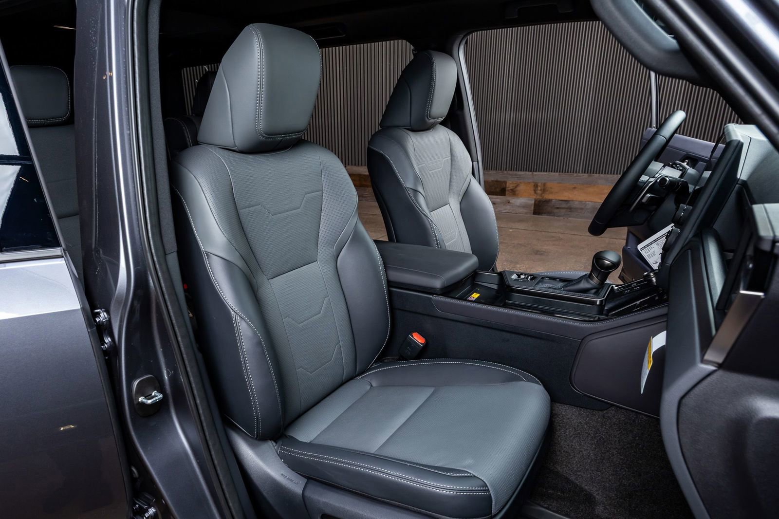 Used 2025 Lexus GX 550 image 31