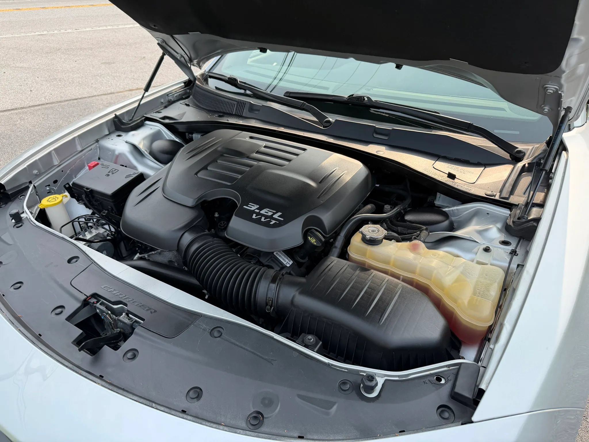 Used 2019 Dodge Charger SXT AWD/4WD image 54