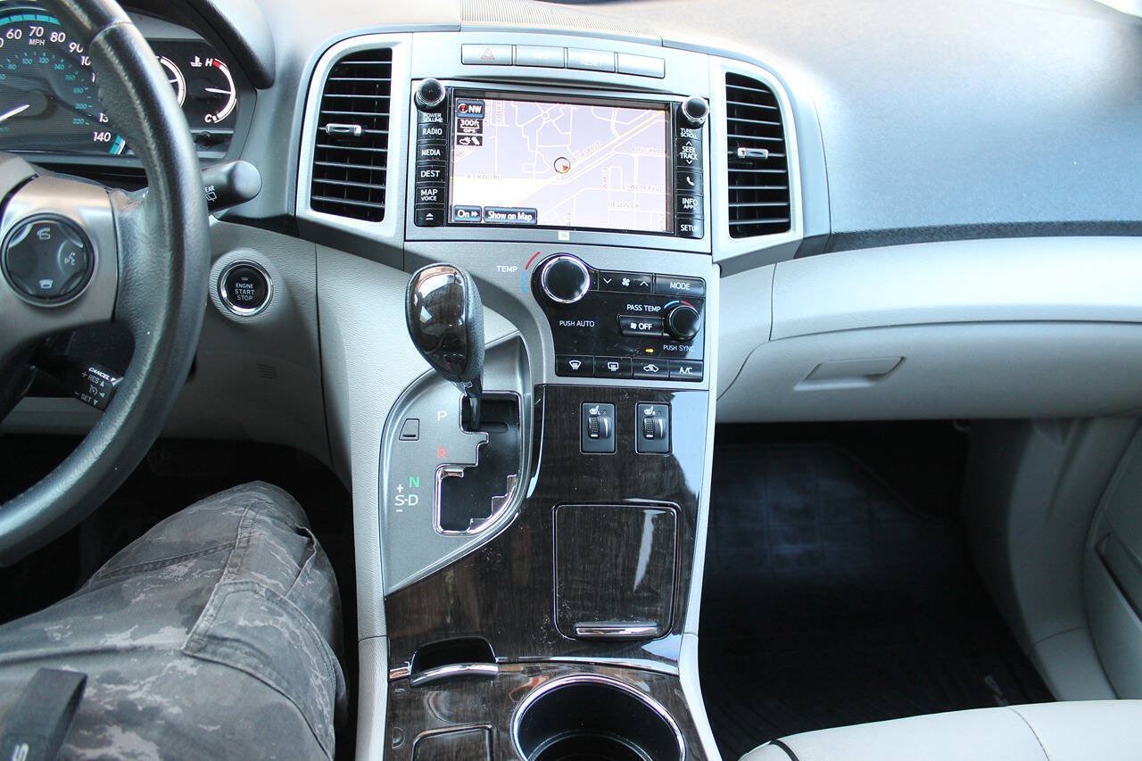 Used 2013 Toyota Venza Limited w/ Tow Prep Pkg AWD/4WD image 41