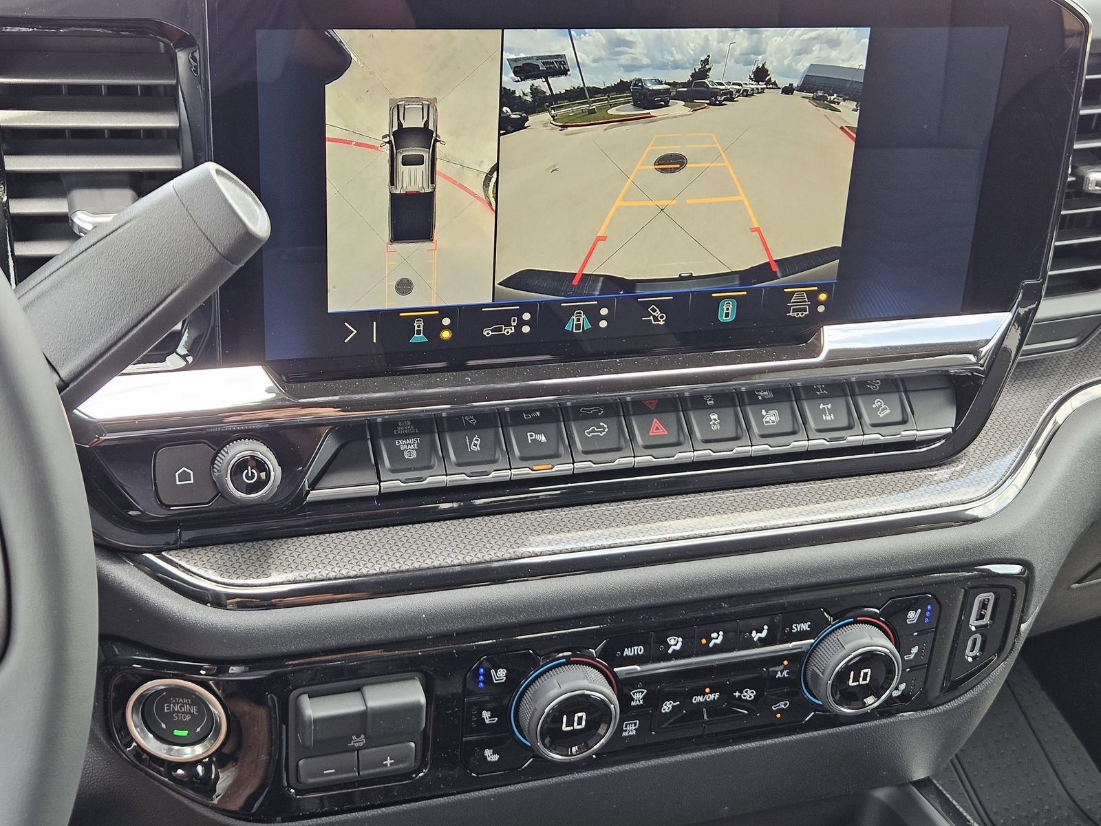 New 2026 Chevrolet Silverado 2500 ZR2 AWD/4WD image 21