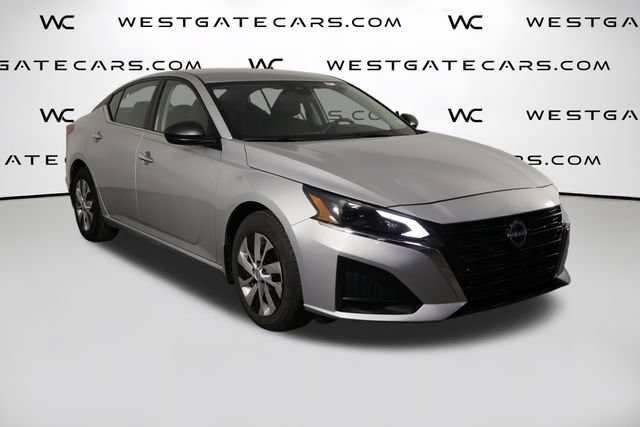 Used 2024 Nissan Altima 2.5 S FWD image 34