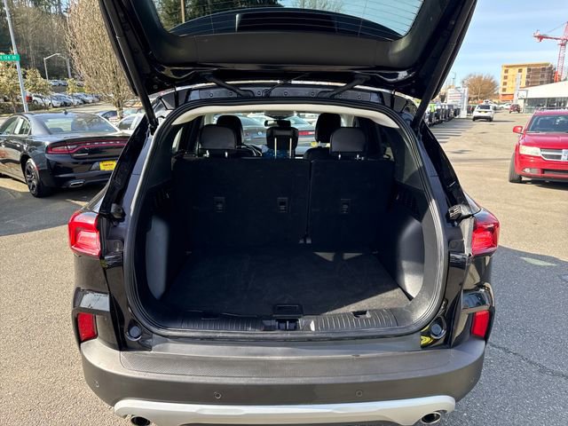 Used 2025 Ford Escape Platinum image 16