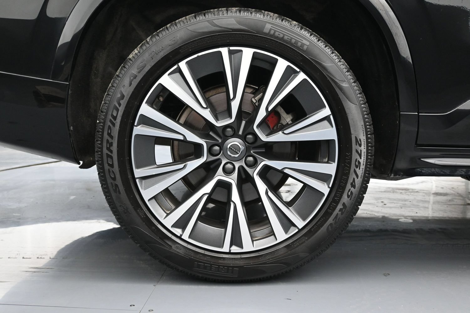 Used 2021 Volvo XC90 T5 Momentum w/ Protection Package Premier FWD image 18