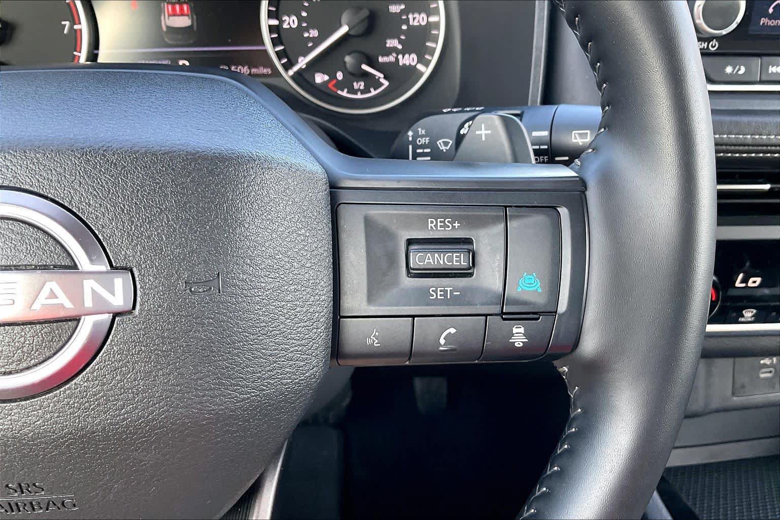 Used 2025 Nissan Rogue SV FWD image 24