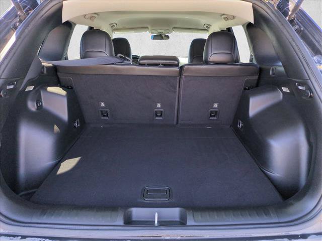 Used 2019 Jeep Cherokee Latitude Plus AWD/4WD image 6