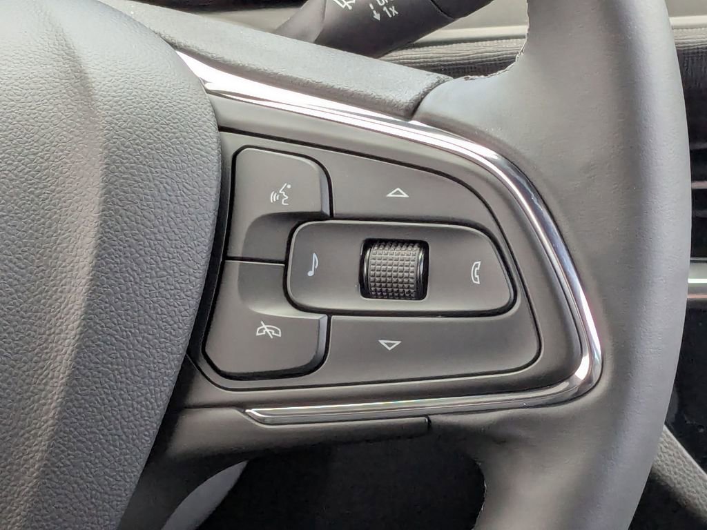 New 2025 Buick Envista Avenir image 14
