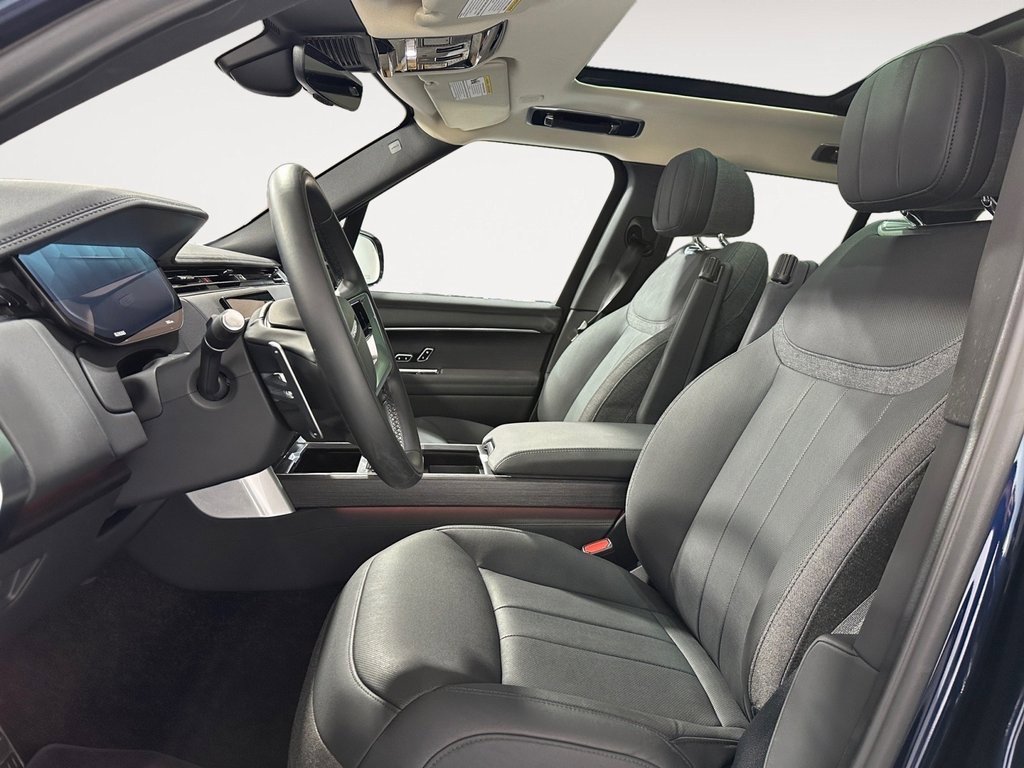 Used 2023 Land Rover Range Rover SE image 10