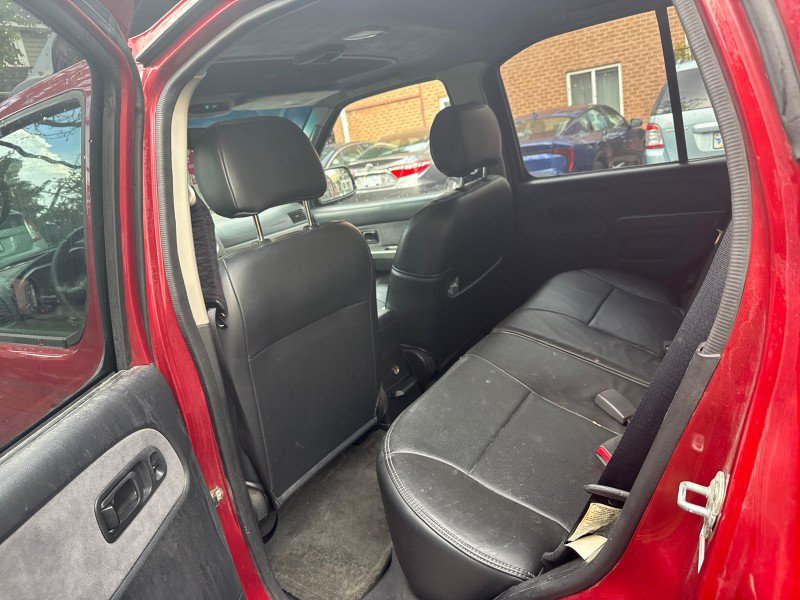 Used 2004 Nissan Xterra SE w/ (LTH) Rugged Leather Pkg AWD/4WD image 23