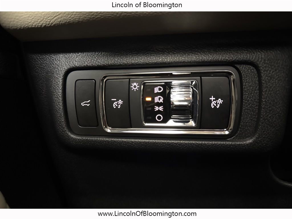 New 2026 Lincoln Corsair Premiere image 21