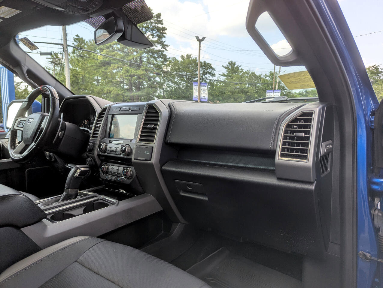 Used 2018 Ford F150 Raptor w/ Equipment Group 802A Luxury image 52