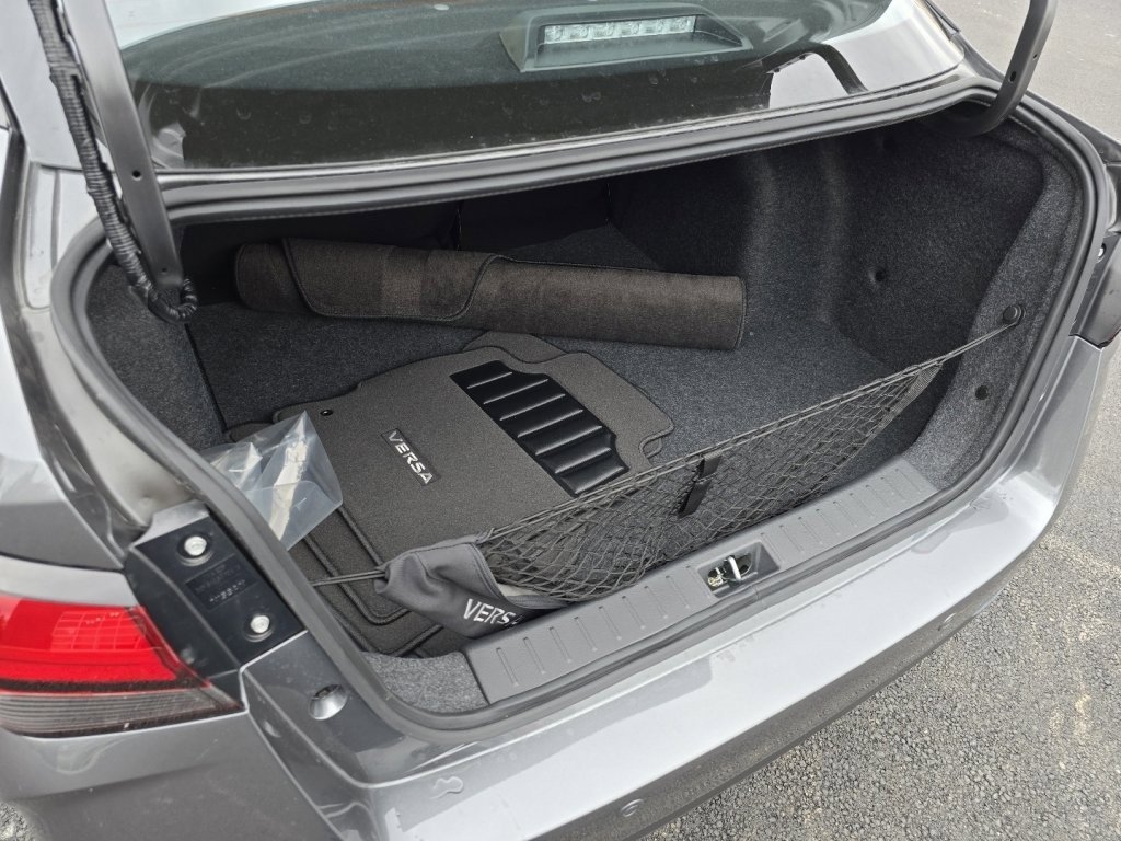 New 2025 Nissan Versa SV w/ Trunk Package image 9