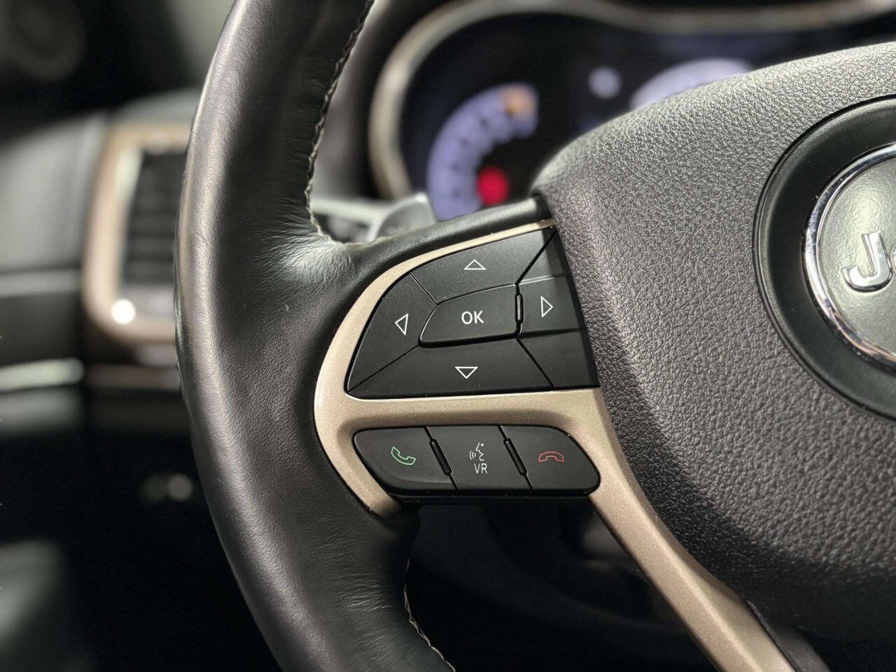 Used 2016 Jeep Grand Cherokee Limited AWD/4WD image 30