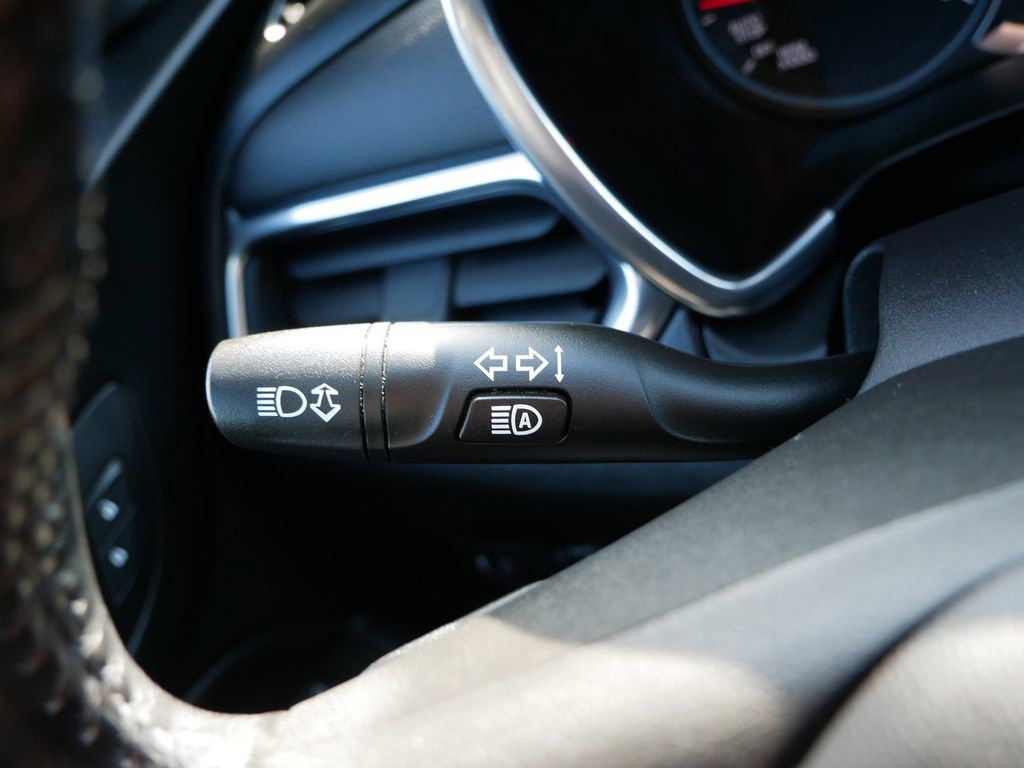 Used 2020 Chevrolet Equinox LT FWD image 33