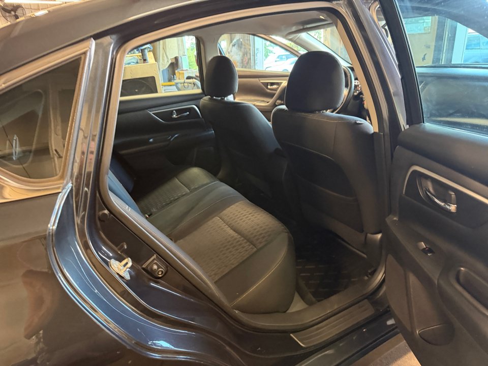 Used 2017 Nissan Altima 2.5 SV FWD image 33