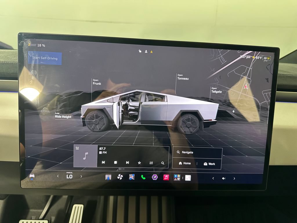 Used 2024 Tesla Cybertruck Cyberbeast AWD/4WD image 36