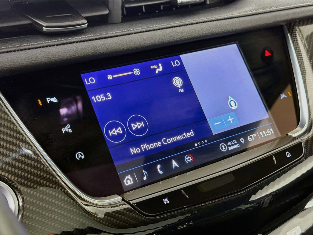 Used 2024 Cadillac XT6 Sport w/ Technology Package AWD/4WD image 15
