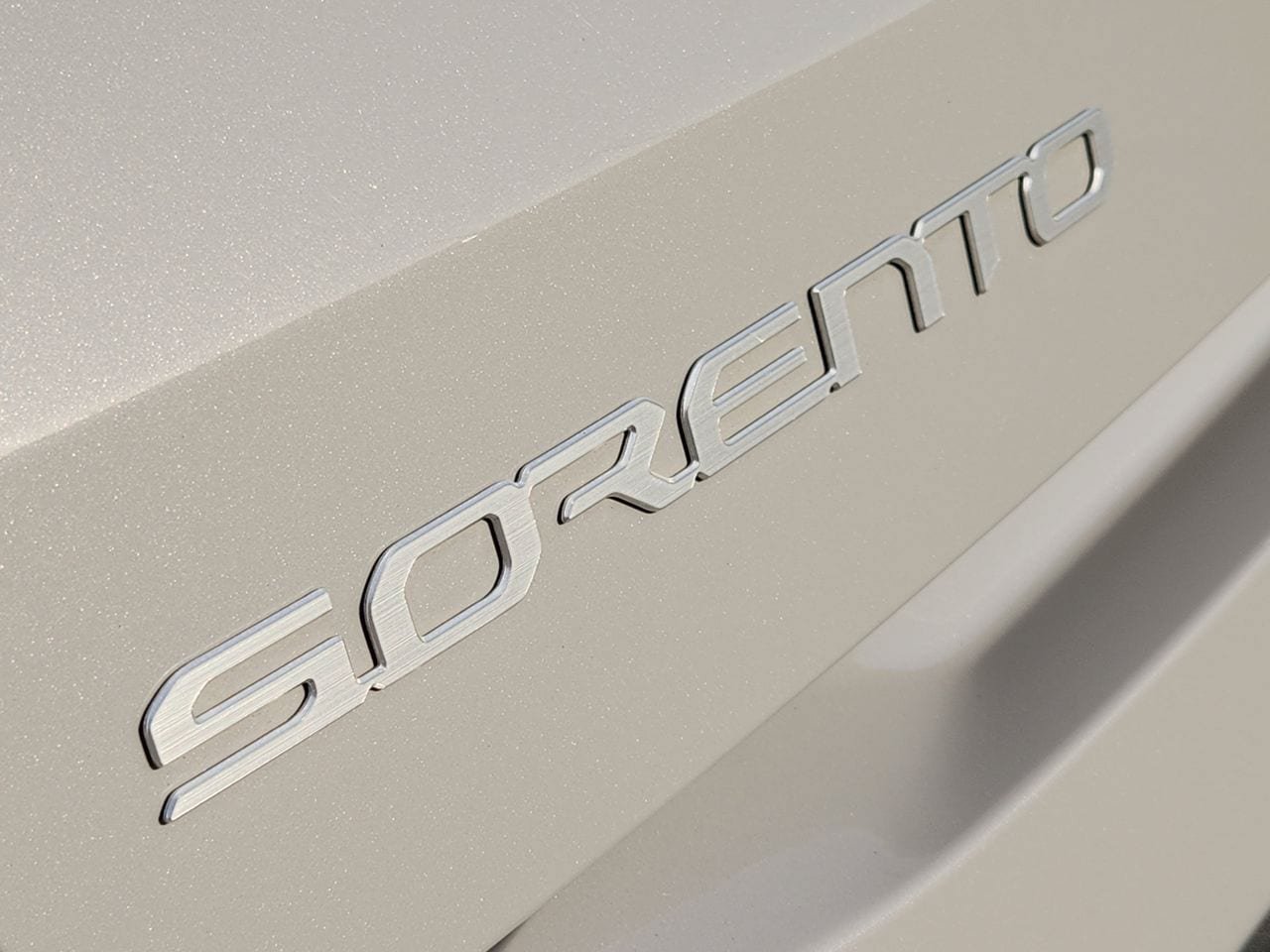 Used 2025 Kia Sorento S FWD image 10