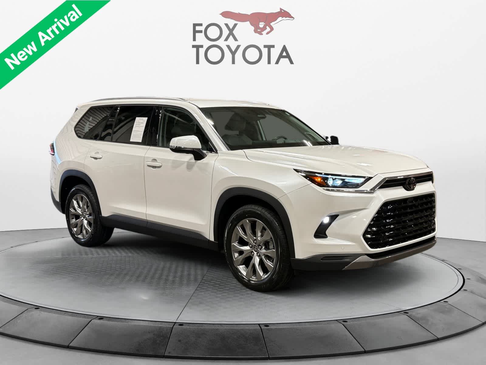 Used 2025 Toyota Grand Highlander AWD image 8