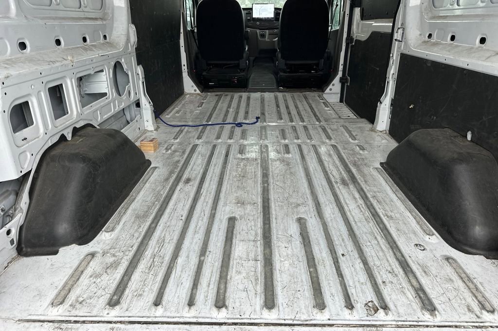 Used 2022 Ford E-Transit Medium Roof w/ Load Area Protection Package image 15