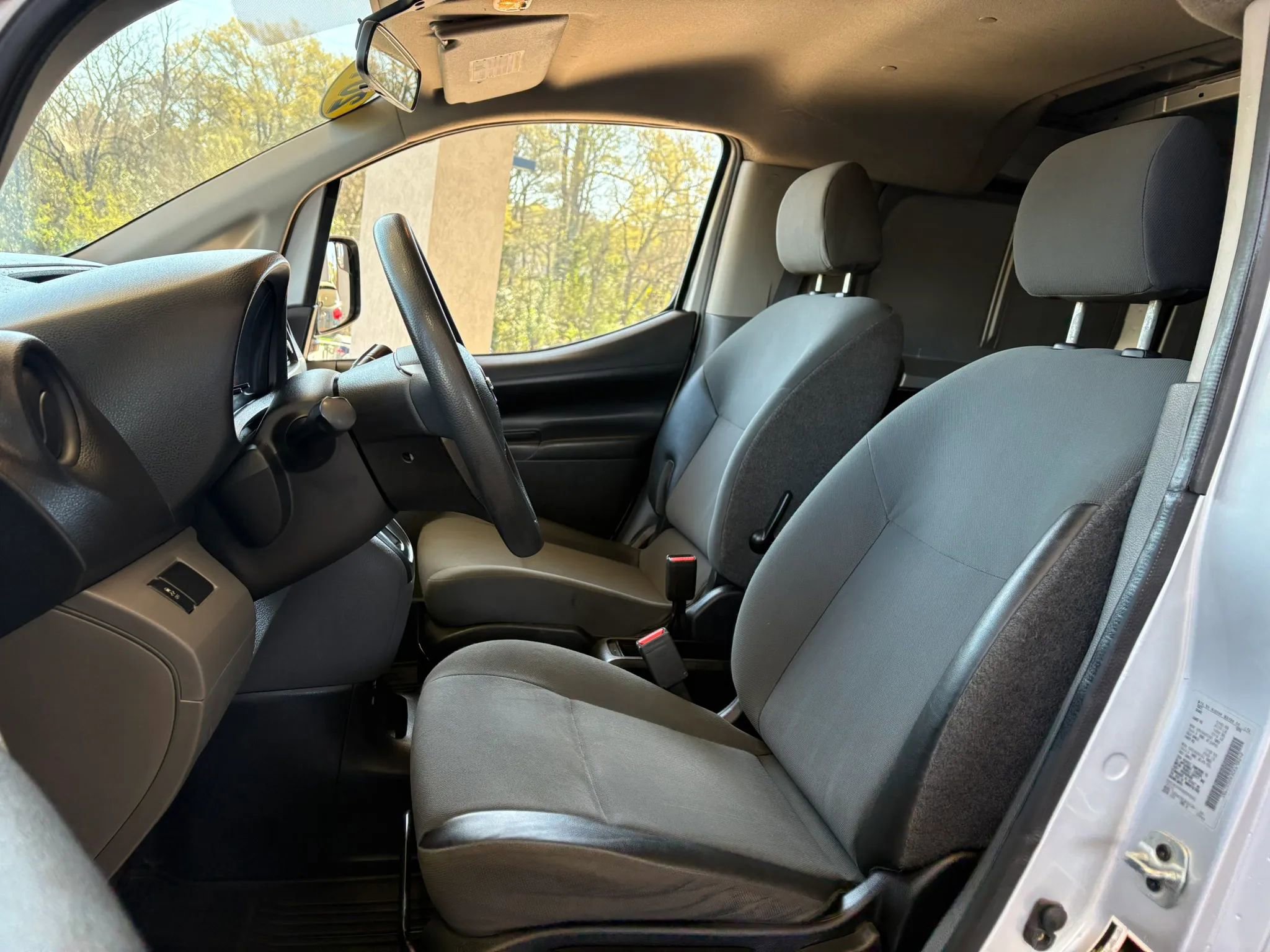 Used 2019 Nissan NV200 S w/ Back Door Glass Package image 8