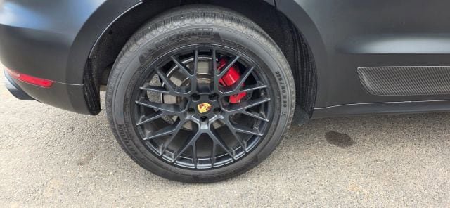 Used 2018 Porsche Macan GTS w/ Premium Package Plus AWD/4WD image 59