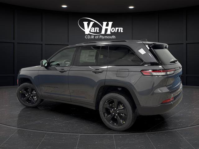 New 2025 Jeep Grand Cherokee Limited w/ Black Appearance Package image 3