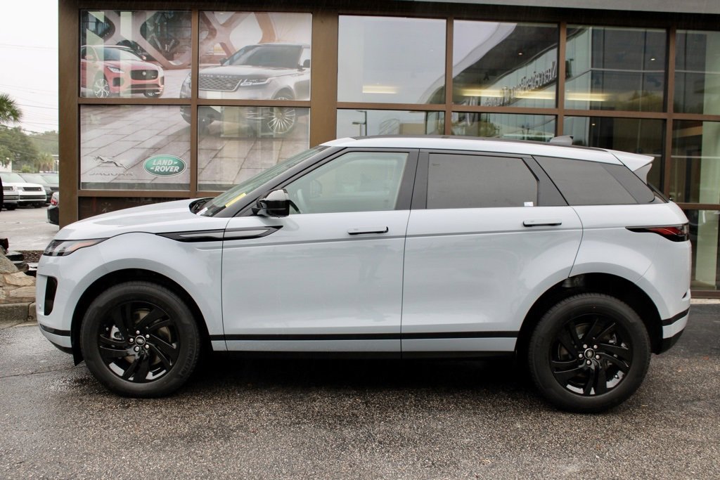 Used 2026 Land Rover Range Rover Evoque S image 11