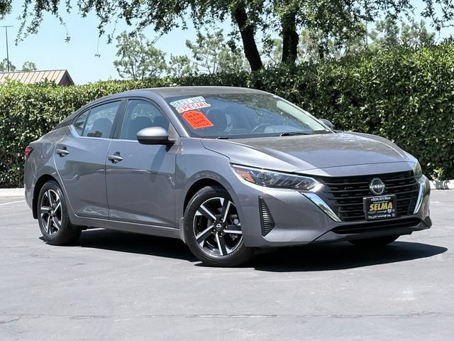 Used 2025 Nissan Sentra SV w/ All-Weather Package FWD image 2
