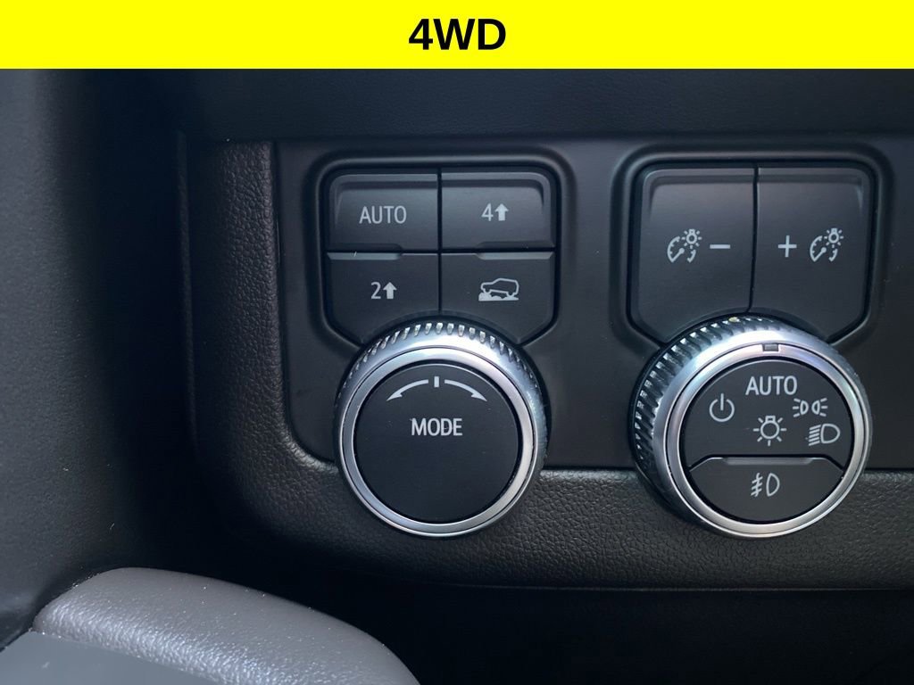 Used 2023 GMC Yukon XL SLT AWD/4WD image 8