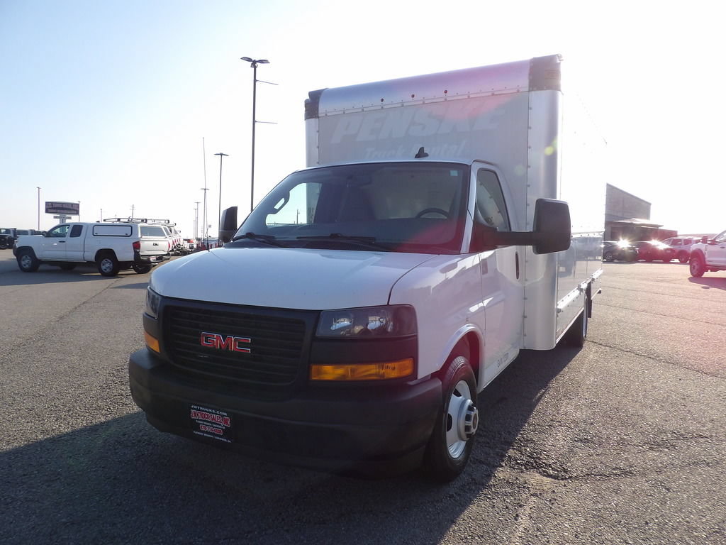 Used 2022 GMC Savana 3500 Extended w/ Power Convenience Package RWD image 53