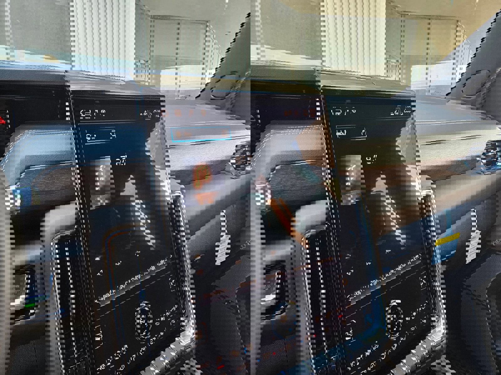 New 2026 GMC Yukon XL Denali Ultimate image 18