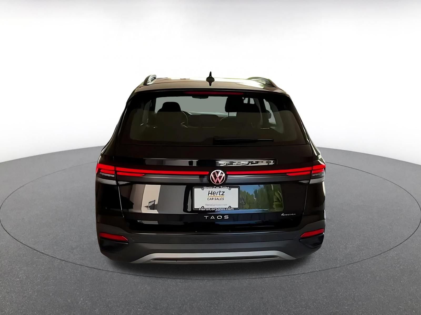 Used 2025 Volkswagen Taos S AWD/4WD image 12