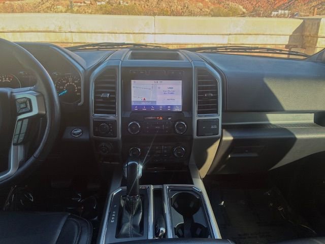 Used 2020 Ford F150 Lariat image 14