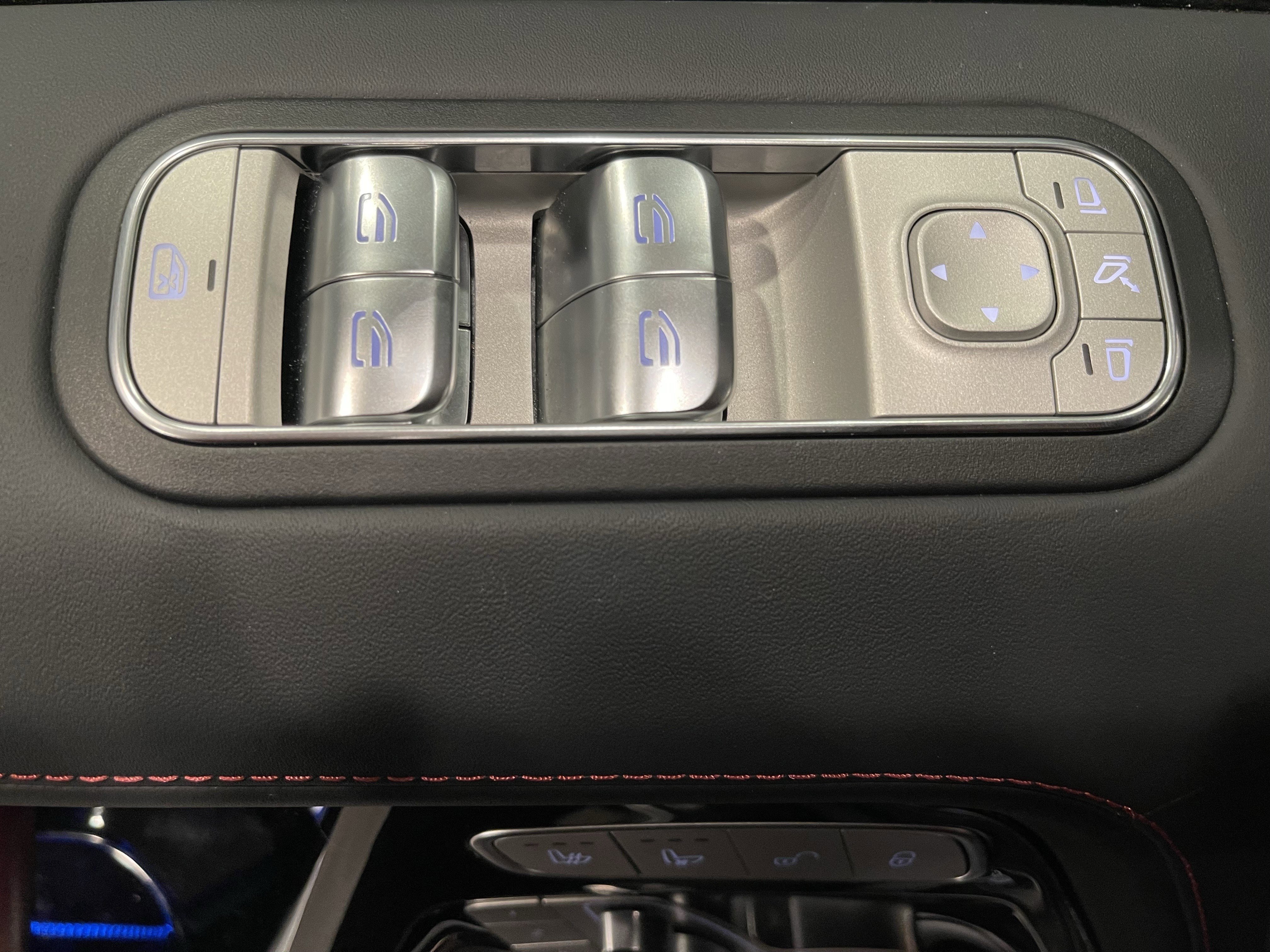 Used 2025 Mercedes-Benz G 63 AMG 4MATIC image 11